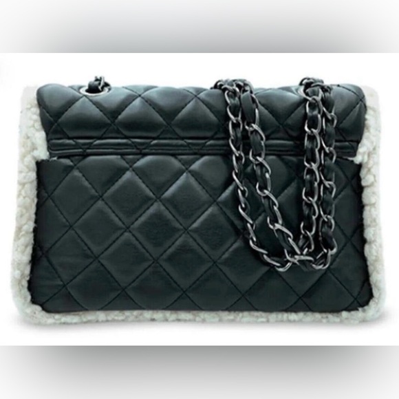 Gilda Paris Quilted Black Leather Bag with Faux shearling trim - Picture 3 of 4